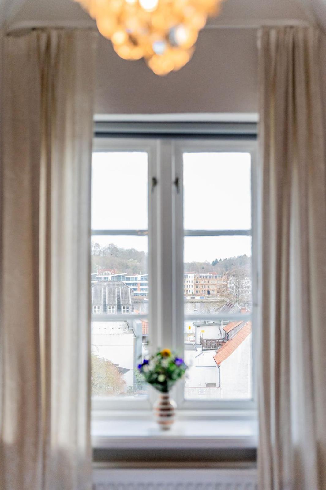 פלאנסבורג Hafenblick Ferienwohnung In Der Altstadt Mit Parkplatz מראה חיצוני תמונה
